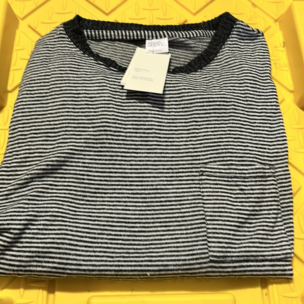 Ladies long sleeve shirt
